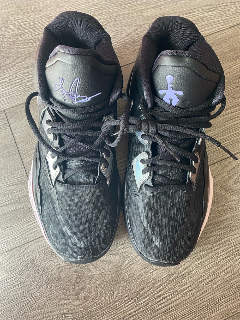 Nike Kyrie Infinity Black Metallic Silver Basketball Sneakers - Picture 2 of 6
